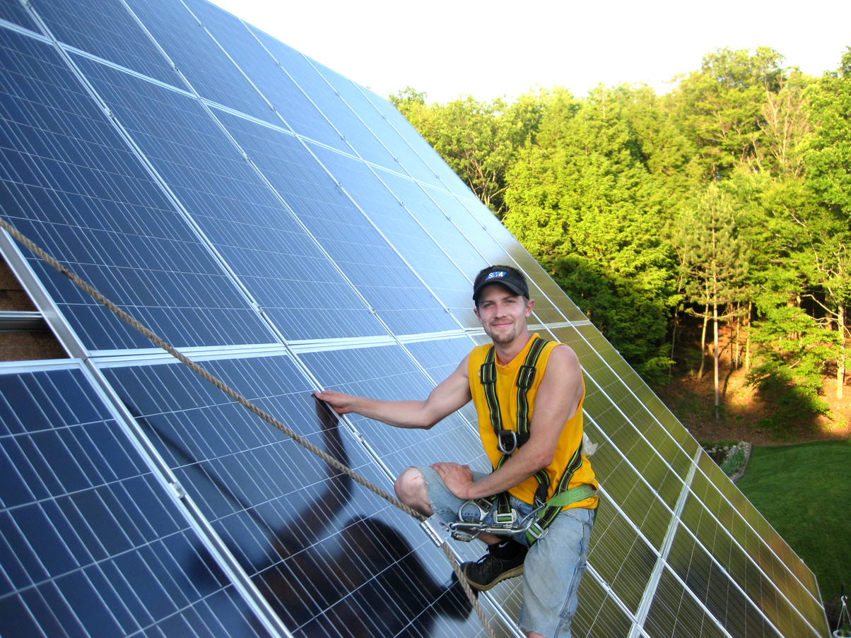 Clean Energy Workforce Assessment For WNY - UB Regional Institute